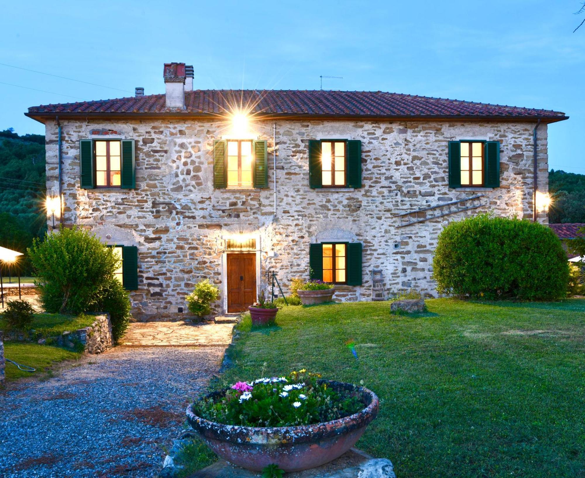 Agriturismo I Poggilunghi Чивителла-ин-Валь-ди-Кьяна Экстерьер фото